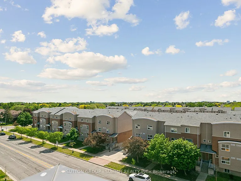 3556 Colonial Dr #16 — Photo 32
