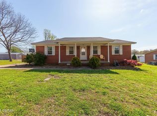 121 Highland Heights Cir, Bradford, TN 38316
