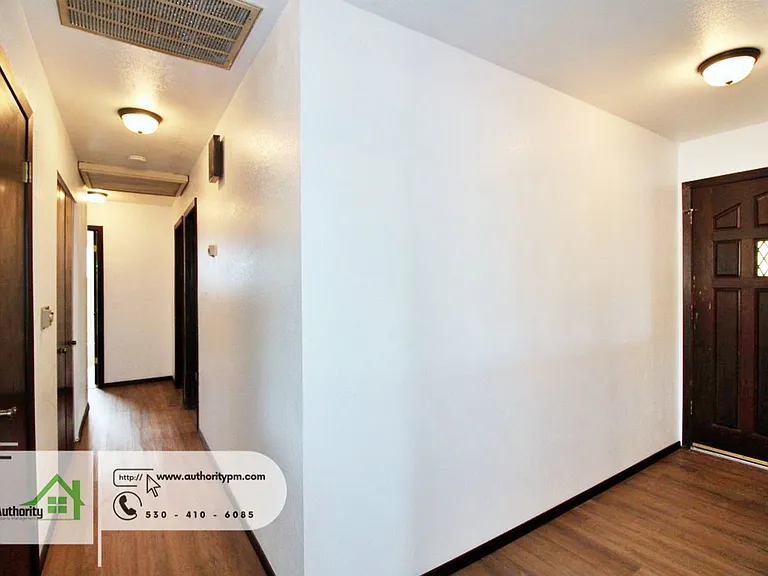 8615 Patricia Dr — Photo 11
