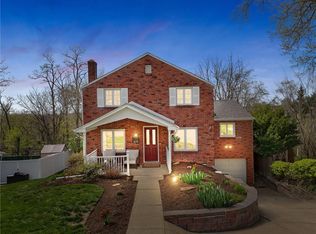 1072 Greenlawn Dr, Pittsburgh, PA 15220