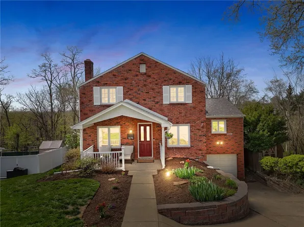 1072 Greenlawn Dr, Pittsburgh, PA 15220