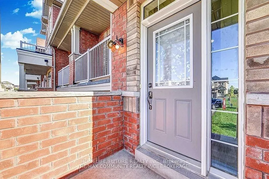 3 bed, $3,100 — Photo 2