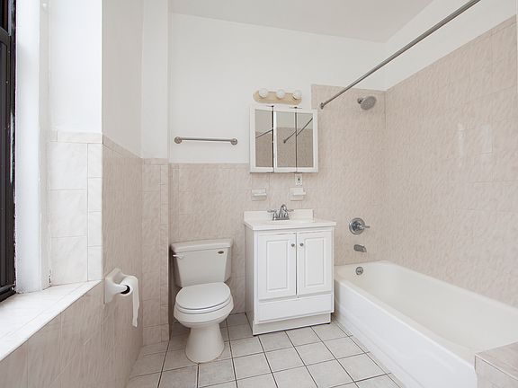 4th image of 210 W 94th St APT 6K