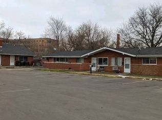 1000 Montie Rd, Lincoln Park, MI 48146