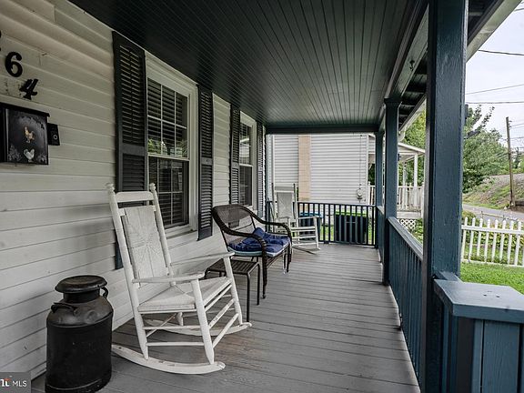 4th image of 264 N Main St