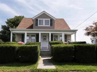 32 Law St, Warwick, RI 02889