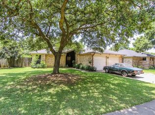 21507 Meadowhill Dr, Spring, TX 77388