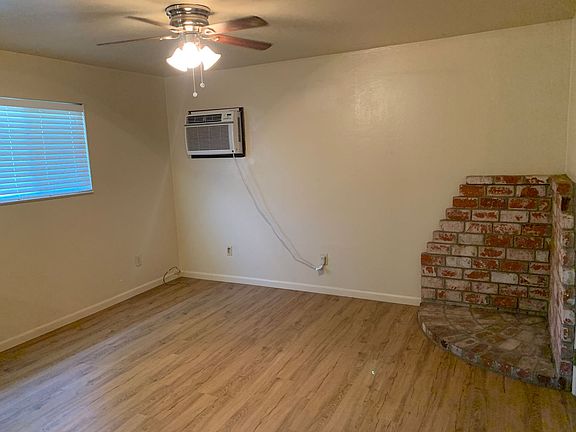 2nd image of 535 1/2 N Orange Ave