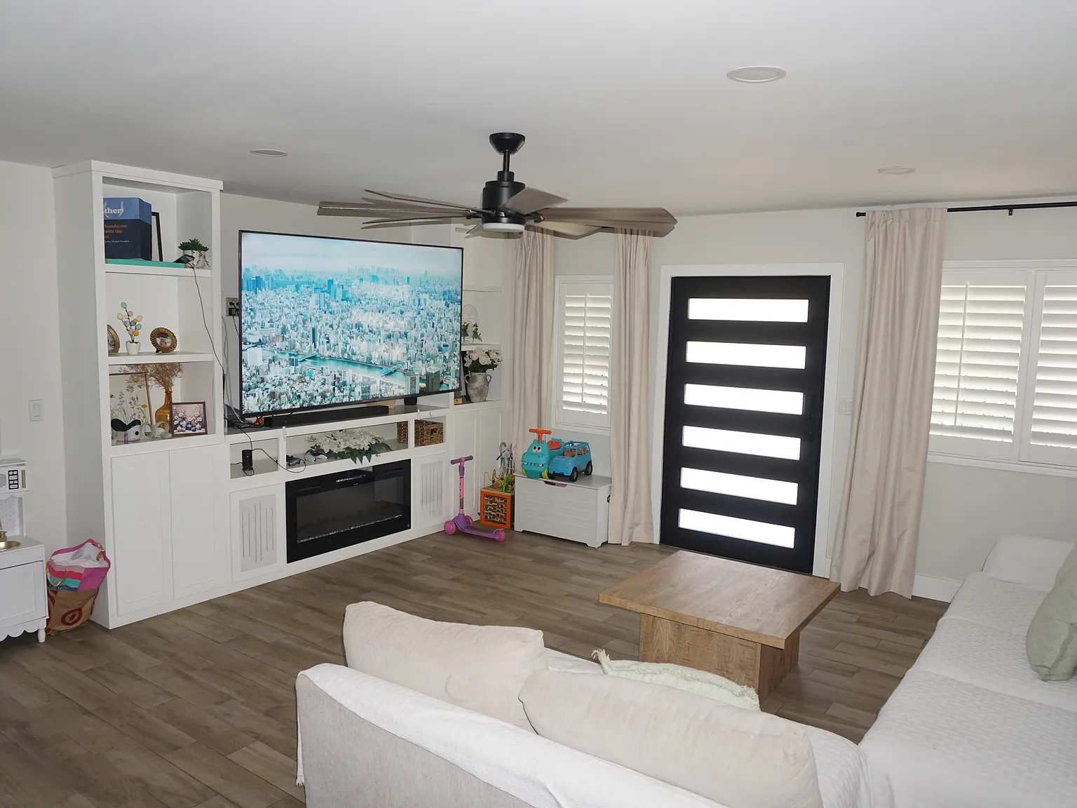 4 bed, 1282 sqft, $4,500 — Photo 3