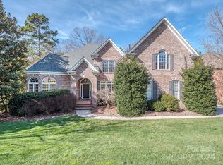 2902 Providence View Ln, Charlotte, NC 28270