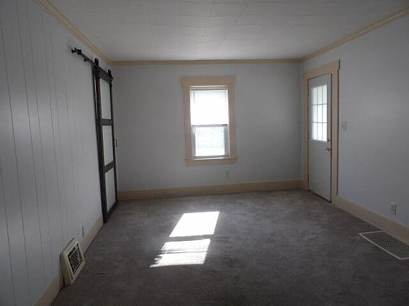 5th image of 39 Troy St