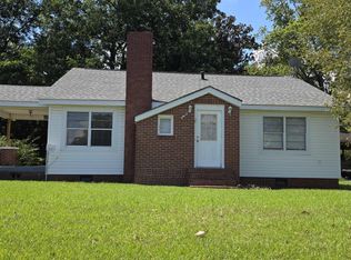 1021 W Main St, Centre, AL 35960
