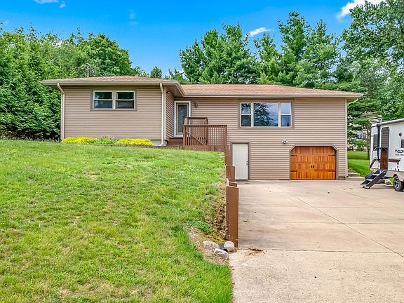 2nd image of 11971 Bradley Dr