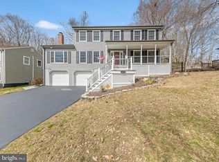 2435 Harpoon Dr, Stafford, VA 22554