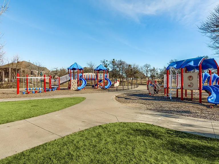 10404 Bartlett Dr — Photo 38