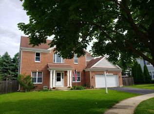 2460 Barn Owl Ln, Elgin, IL 60124