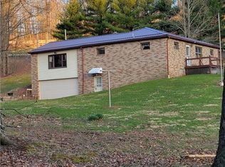 160 Arrow Rd SW, Carrollton, OH 44615