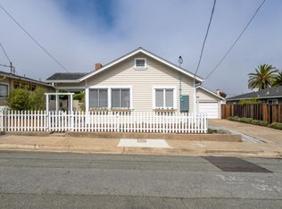 406 10th St, Pacific Grove, CA 93950