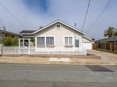 406 10th St, Pacific Grove, CA, 93950