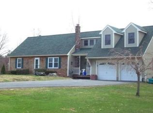 89 Taft St, Upton, MA 01568