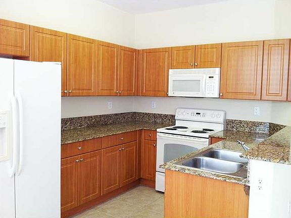 2nd image of 10749 NW 78th Ter