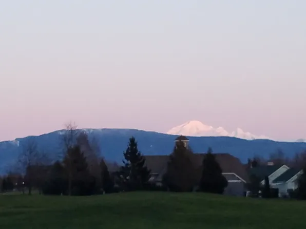 2048 Greenview Ln, Lynden, WA 98264