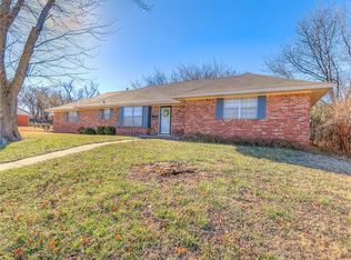 1809 S Rankin St, Edmond, OK 73013