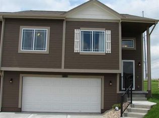 14289 Wood Valley, Omaha, NE 68142