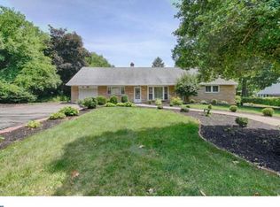 21 Circle Dr, Moorestown, NJ 08057