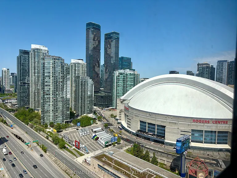 270 Queens Quay W #3005 — Photo 8