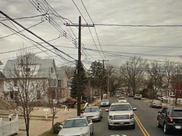 104 S South Ave