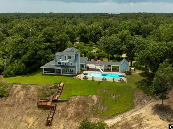 123 Orion Ln, Manteo, NC 27954