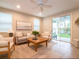 57 Donner Rd, Atlantic Beach, FL 32233