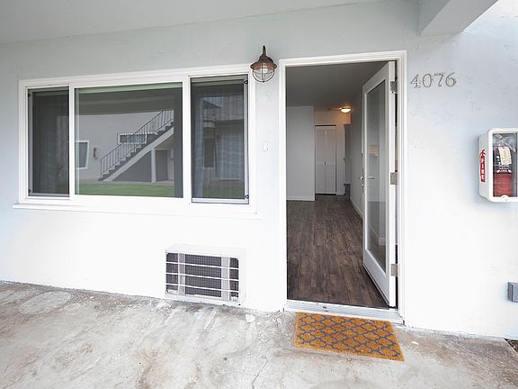 2nd image of 4076 Crown Point Dr