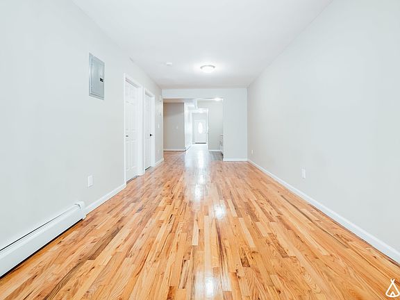 4th image of 1013 E 156th St #1L