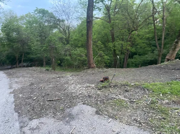 3295 Fyffe Ave, Cincinnati, OH 45211