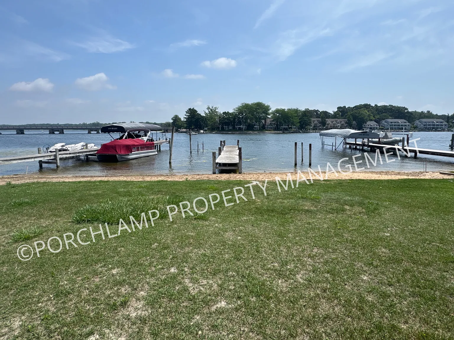 3 bed, 2.5 bath, 1527 sqft, $4,500 — Photo 4