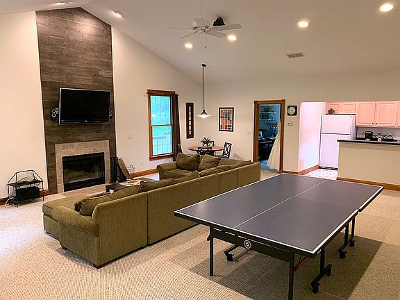 Great room+office+ktchnette 