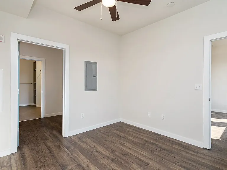 1900 12th Ave S #419 — Photo 8