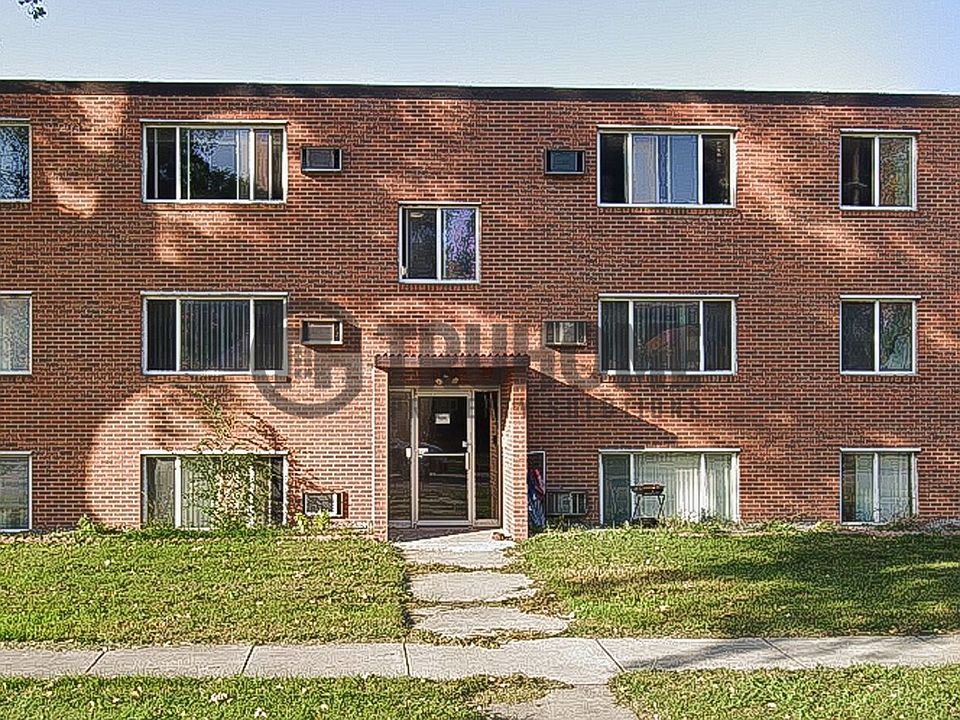 1st image of 1426 10th Ave N #7