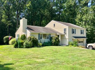 325 Beechwood Ln, Berwyn, PA 19312