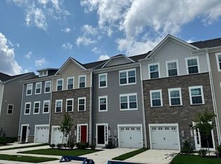 8372 Dieter Dr, Rosedale, MD 21237