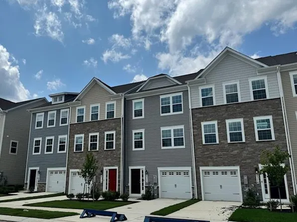 8328 Dieter Dr, Rosedale, MD 21237