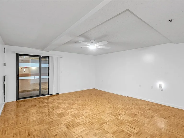 357 Commercial St #219 — Photo 6