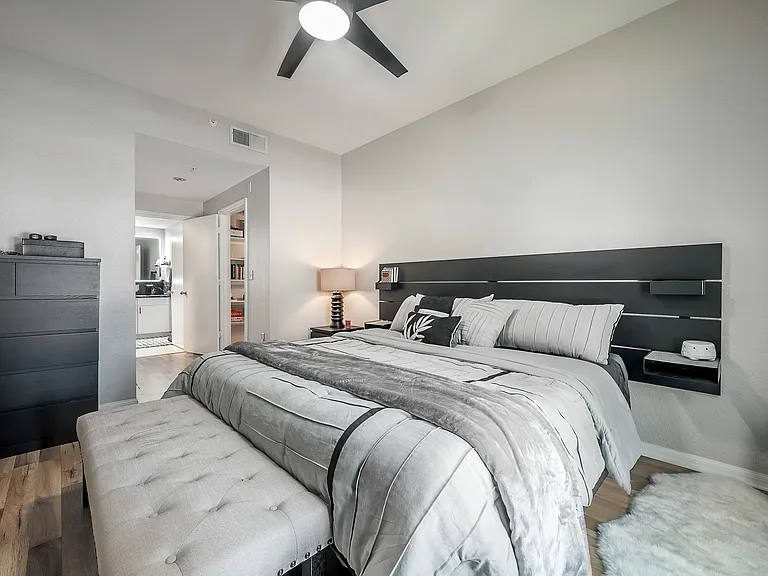 410 S Armenia Ave #928 — Photo 23