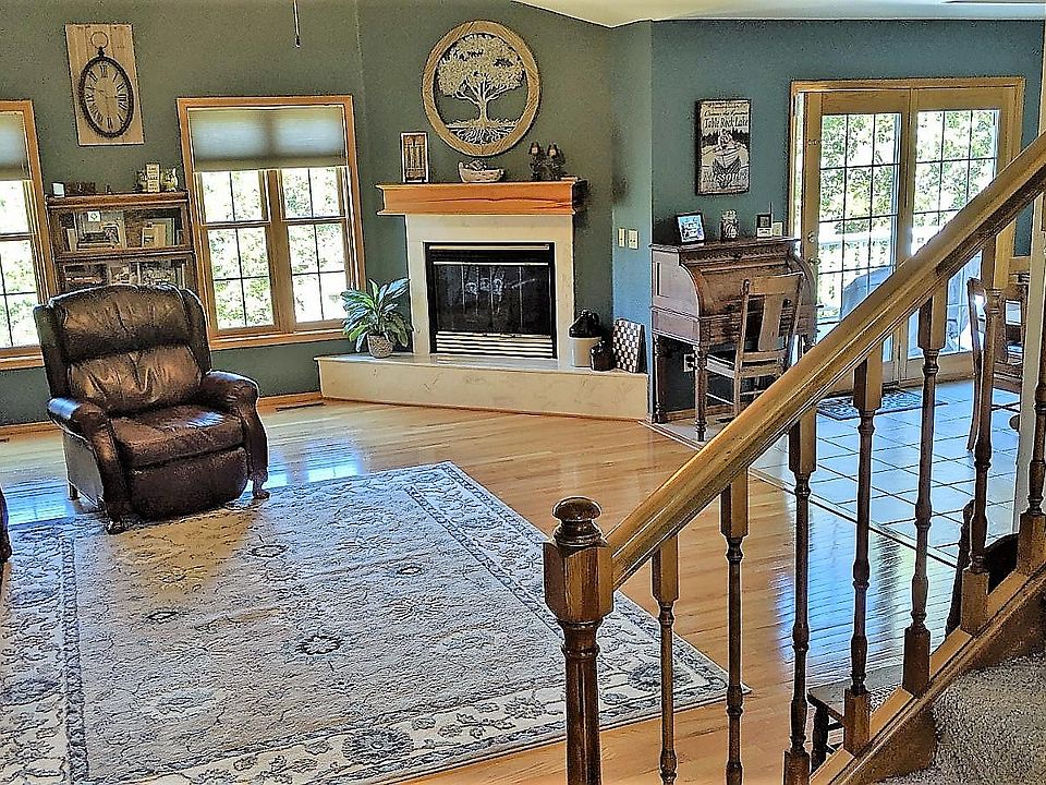 1st image of 194 Wildflower Dr