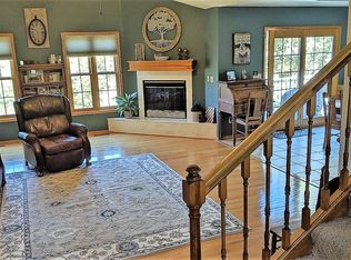 194 Wildflower Dr, Kimberling City, MO 65686