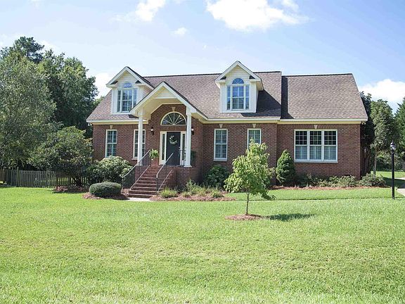 2nd image of 2112 Cherry Laurel Dr