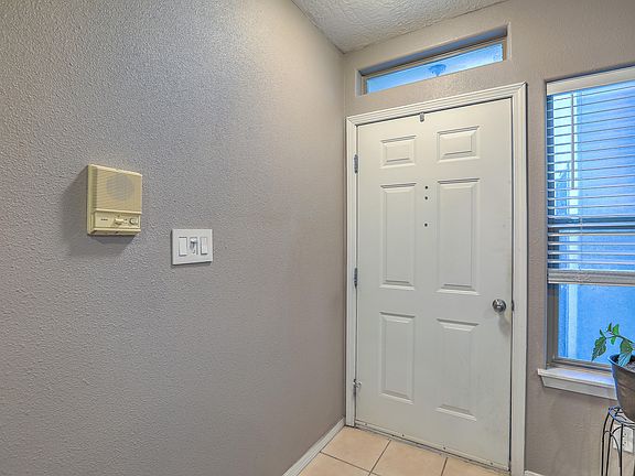 5th image of 4211 Pitt St NE Unit 7