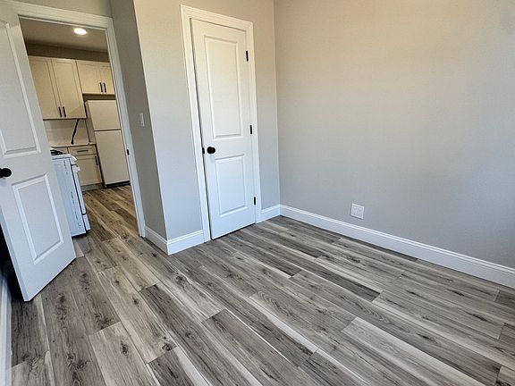 4th image of 40 E 15th St #1B